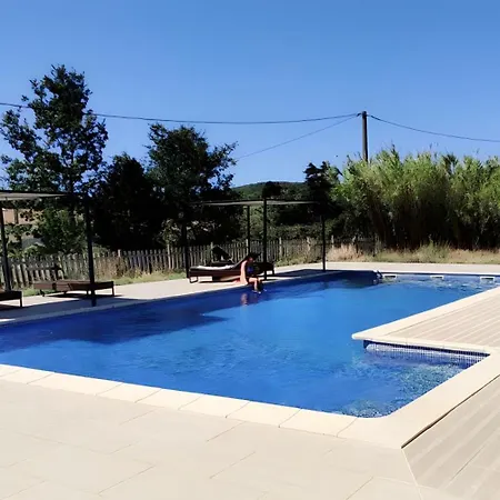 Cosy Avec Terrasse Sur La Colline Boisee, Parking Prive, Jardin, Calme, Climatisation, 10 Mn Pont Du Gard Num7 Apartmán *