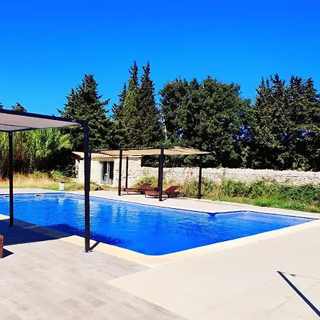 Cosy Avec Terrasse Sur La Colline Boisee, Parking Prive, Jardin, Calme, Climatisation, 10 Mn Pont Du Gard Num7 Apartment Rochefort-du-Gard