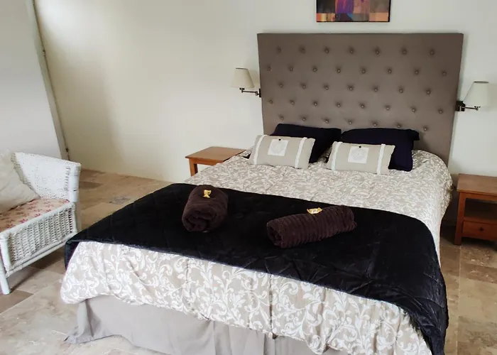 Cosy Avec Terrasse Sur La Colline Boisee, Parking Prive, Jardin, Calme, Climatisation, 10 Mn Pont Du Gard Num7