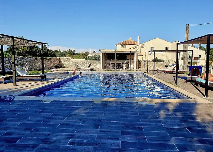 Apartamento Cosy Avec Terrasse Sur La Colline Boisee, Parking Prive, Jardin, Calme, Climatisation, 10 Mn Pont Du Gard Num7
